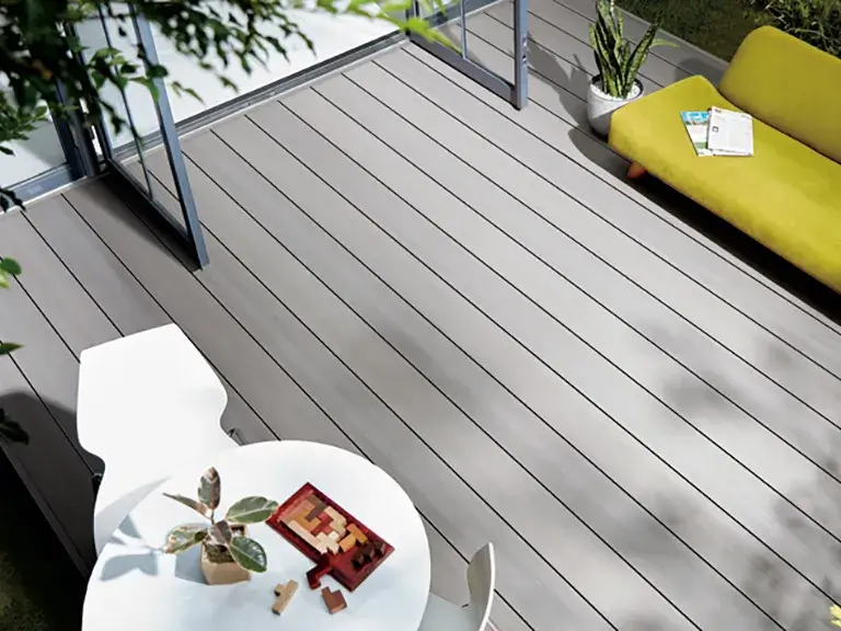 LIXIL:樹ら楽ステージ木彫