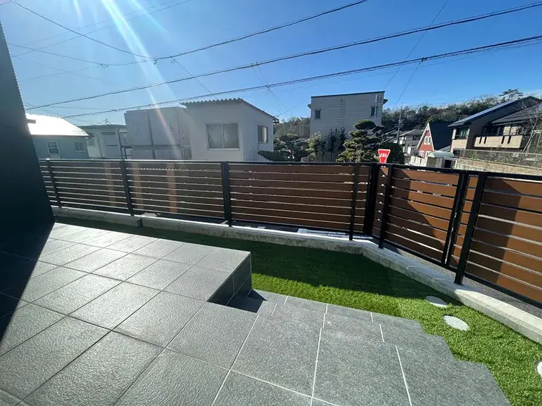 タイルデッキ&目隠しフェンス施工事例