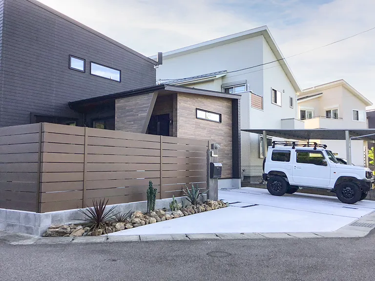 新築外構施工事例駐車場