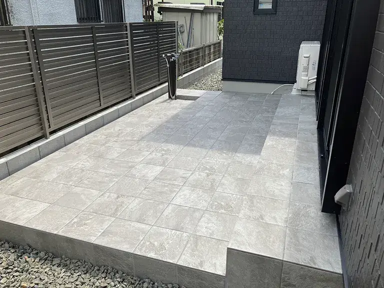 タイルデッキ&立水栓施工例