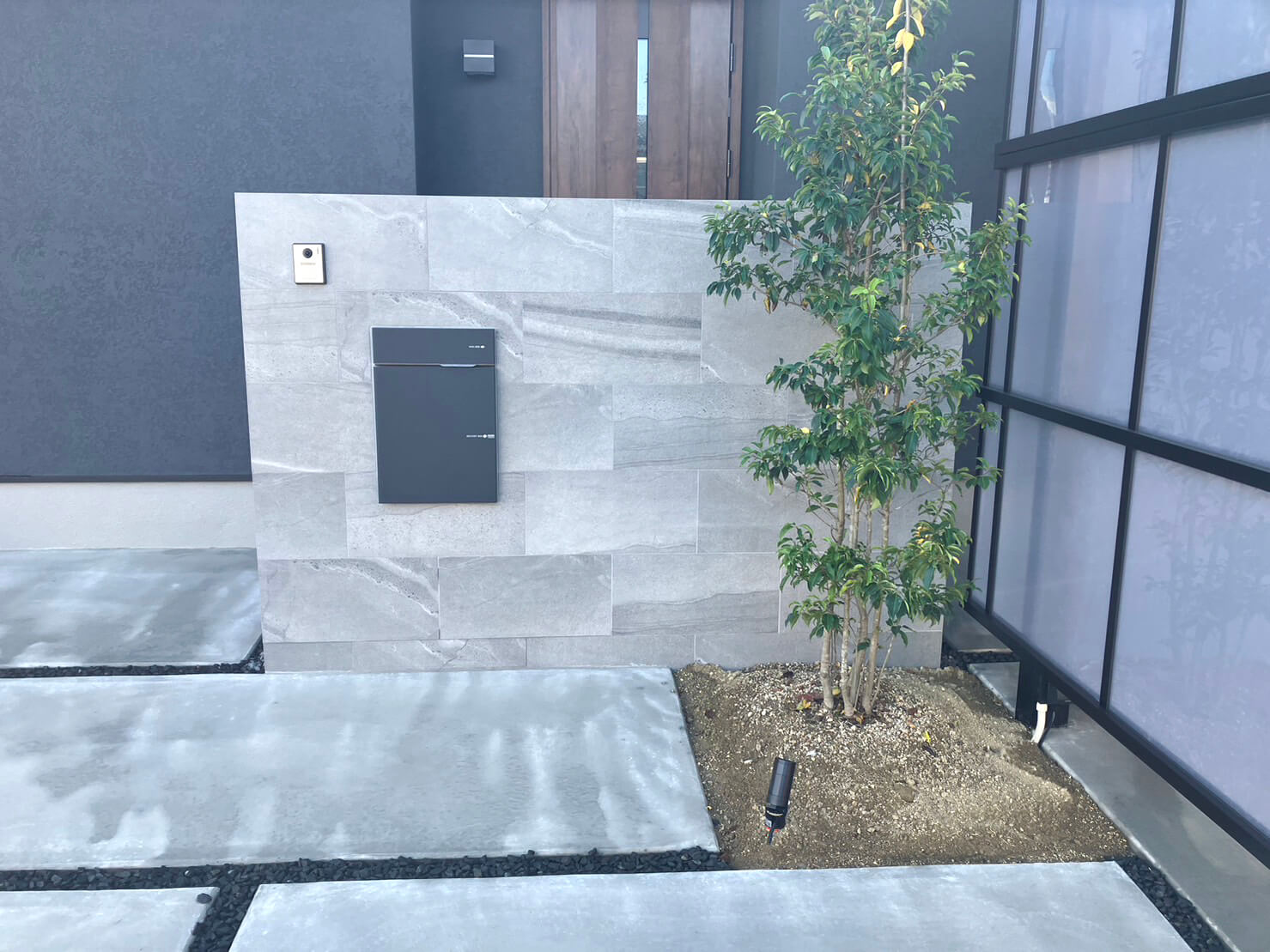 虫が付きにいく植栽ソヨゴ