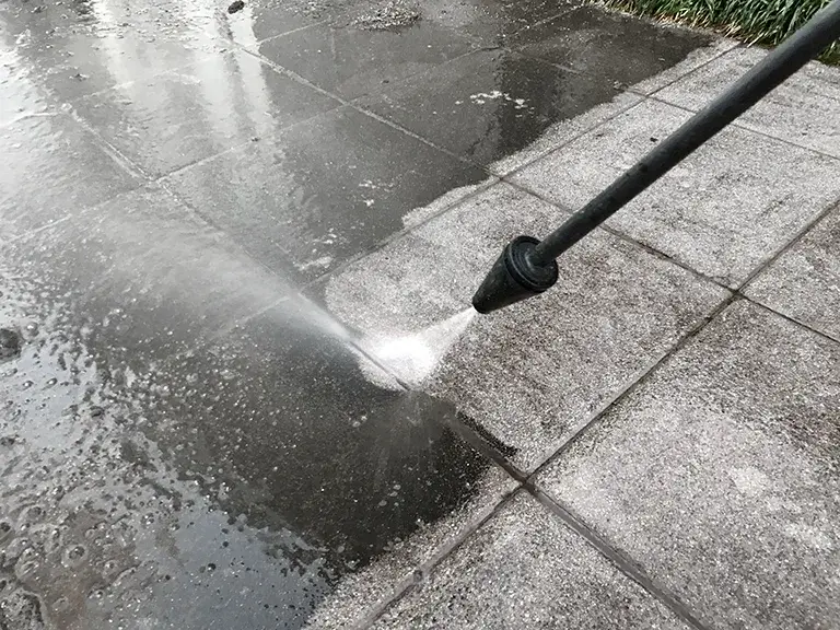 ガーテリア外構タイル高圧洗浄例