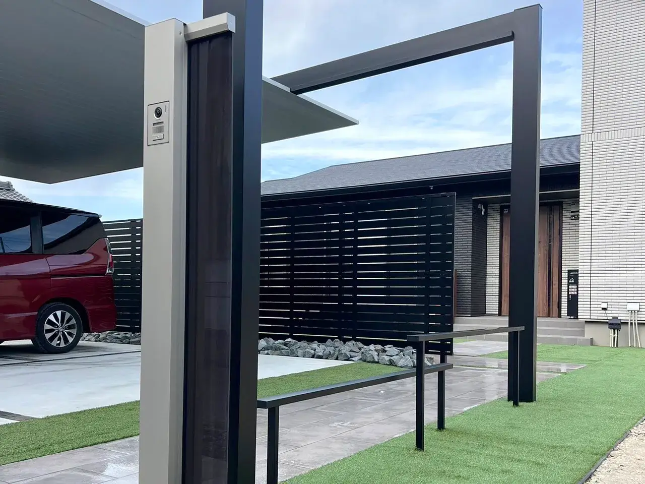 ガーテリアスリム機能門柱施工例