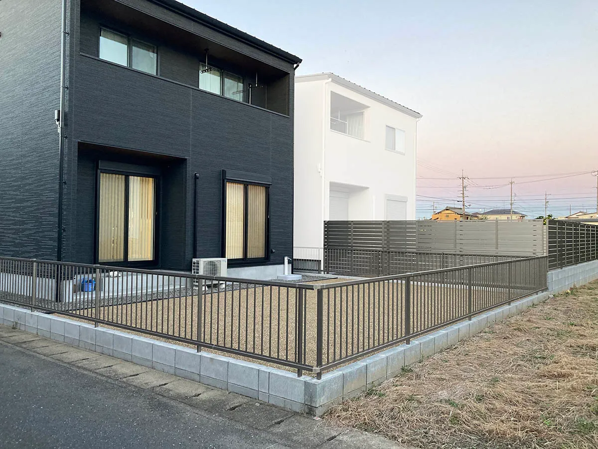 目隠しフェンスリフォーム工事施工前