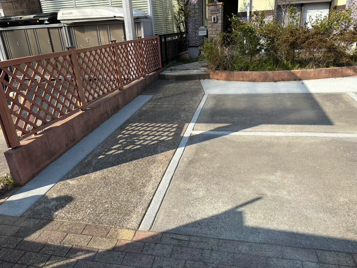 駐車場目地雑草対策施工例