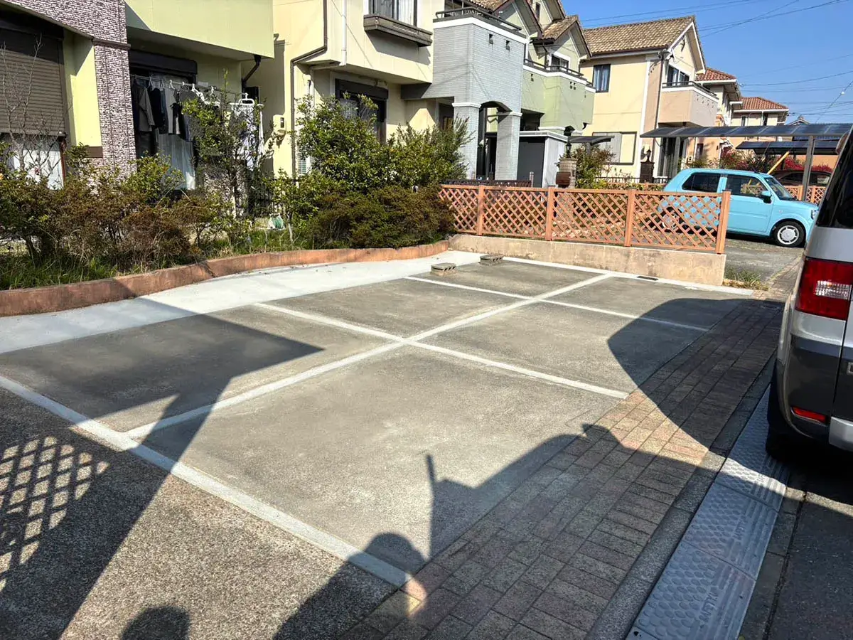 駐車場目地雑草対策施工例