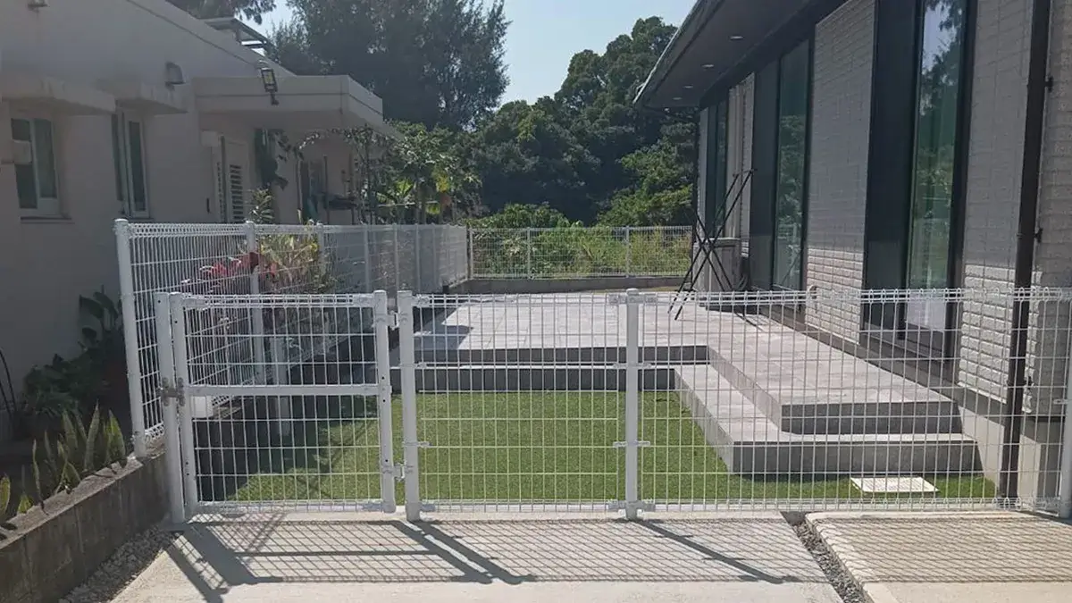 タイルデッキ＆人工芝施工例