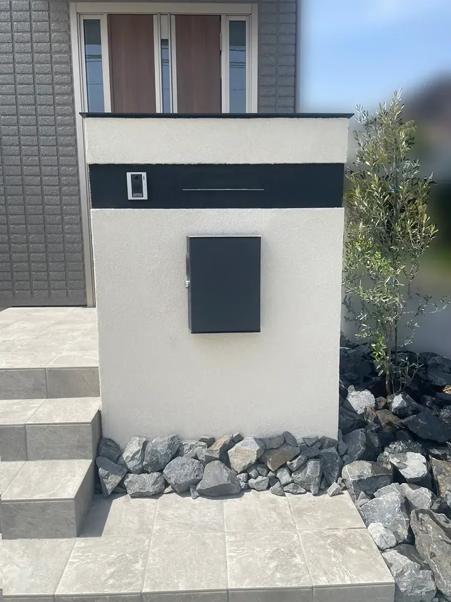 新築外構造作門柱施工例