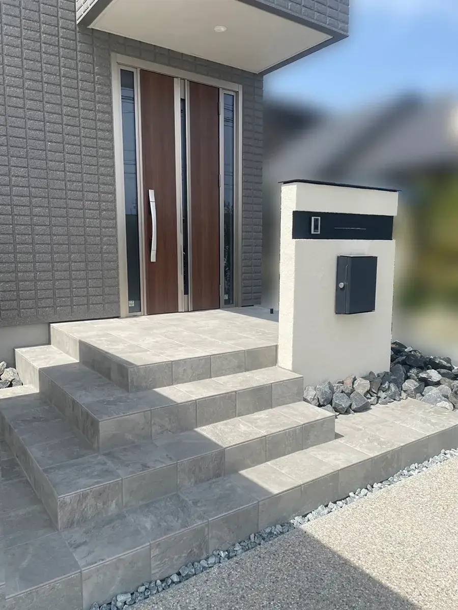 新築外構門柱＆玄関アプローチ施工例