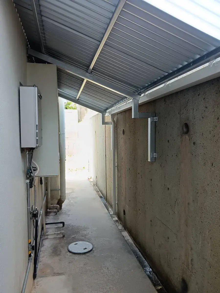 ガルバリウム軒屋根工事施工例