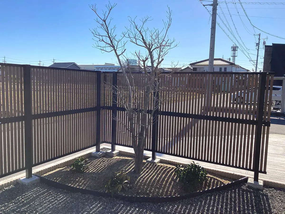 新築外構植栽＆フェンス施工例