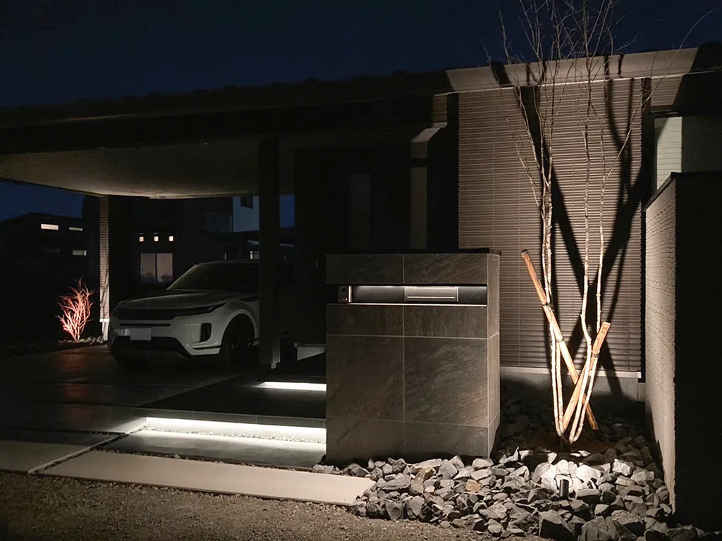 ガーテリア浮き階段アプローチ施工例