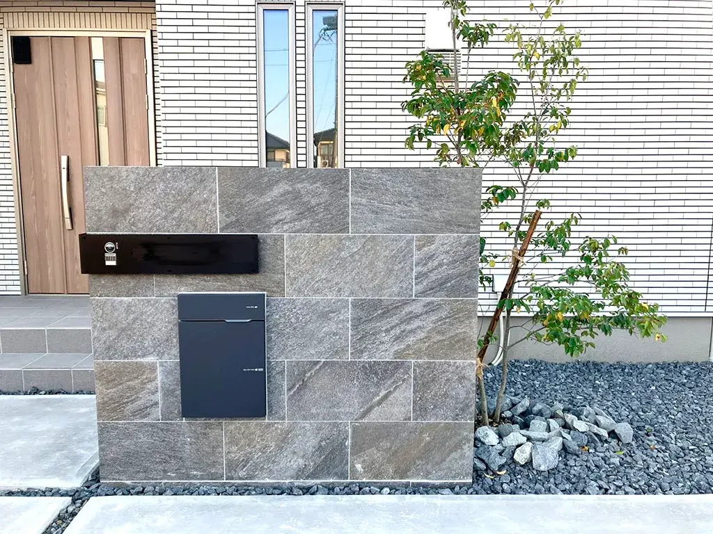 ガーテリアタイル張り門柱施工例