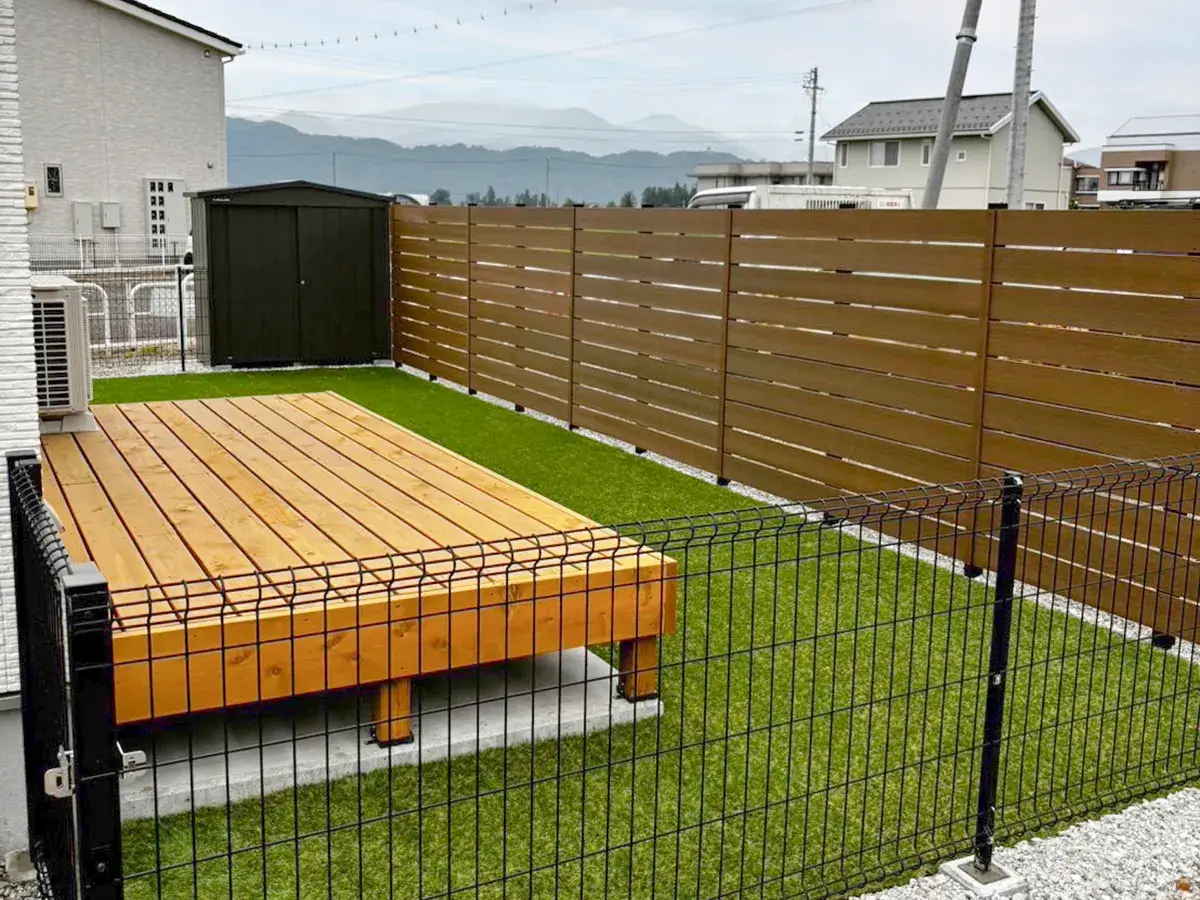 ガーテリア天然木ウッドデッキ工事施工例