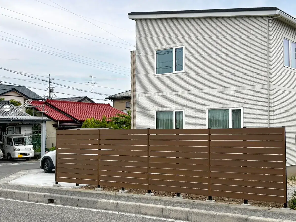 ガーテリア目隠しフェンス工事施工例