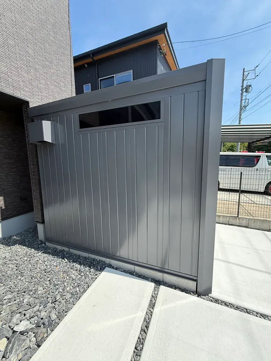 ガーテリアイナバ物置施工例