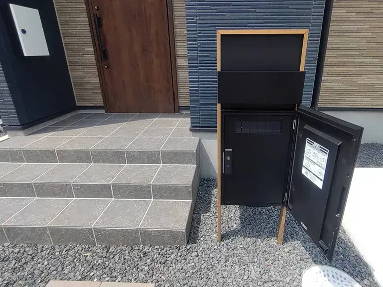 ガーテリア宅配ボックス工事施工例