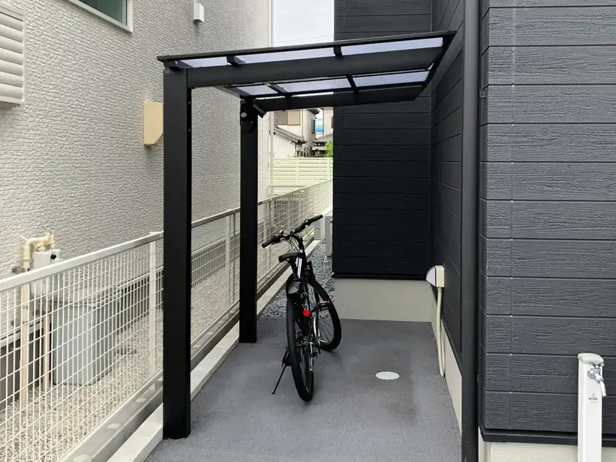 ガーテリアサイクルポート施工例