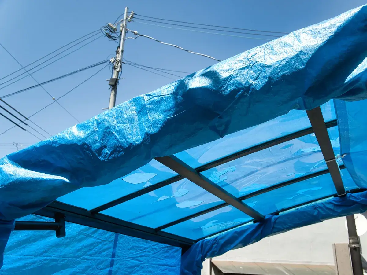 台風被害に合ったカーポート