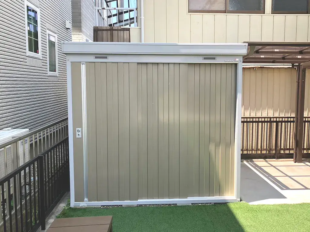 ガーテリアイナバ物置設置工事施工例