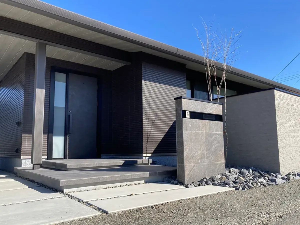 ガーテリア新築外構門柱工事施工例