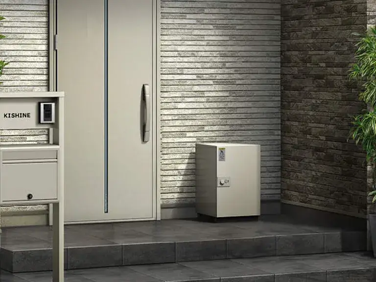 YKK AP／ルシアス 宅配ボックス4型