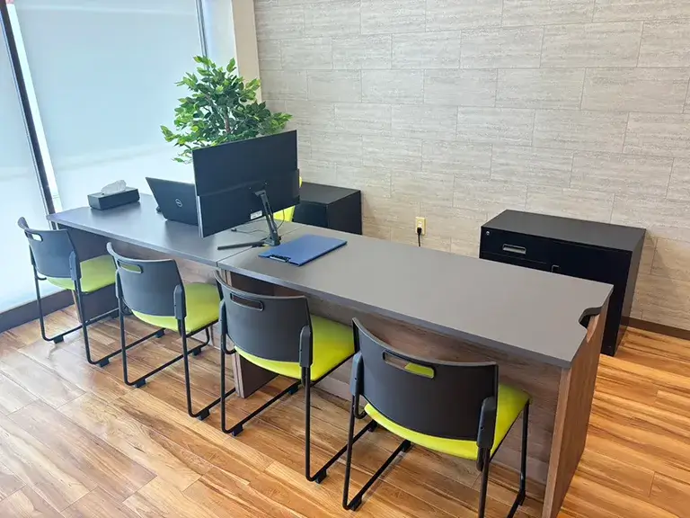 天白店打ち合わせスペース