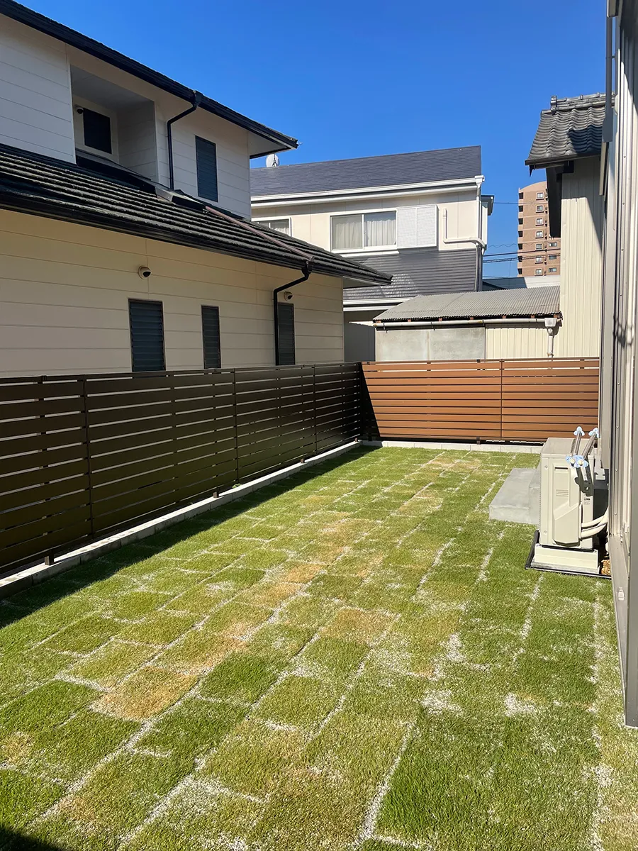 ガーテリア新築外構目隠しフェンス工事施工例