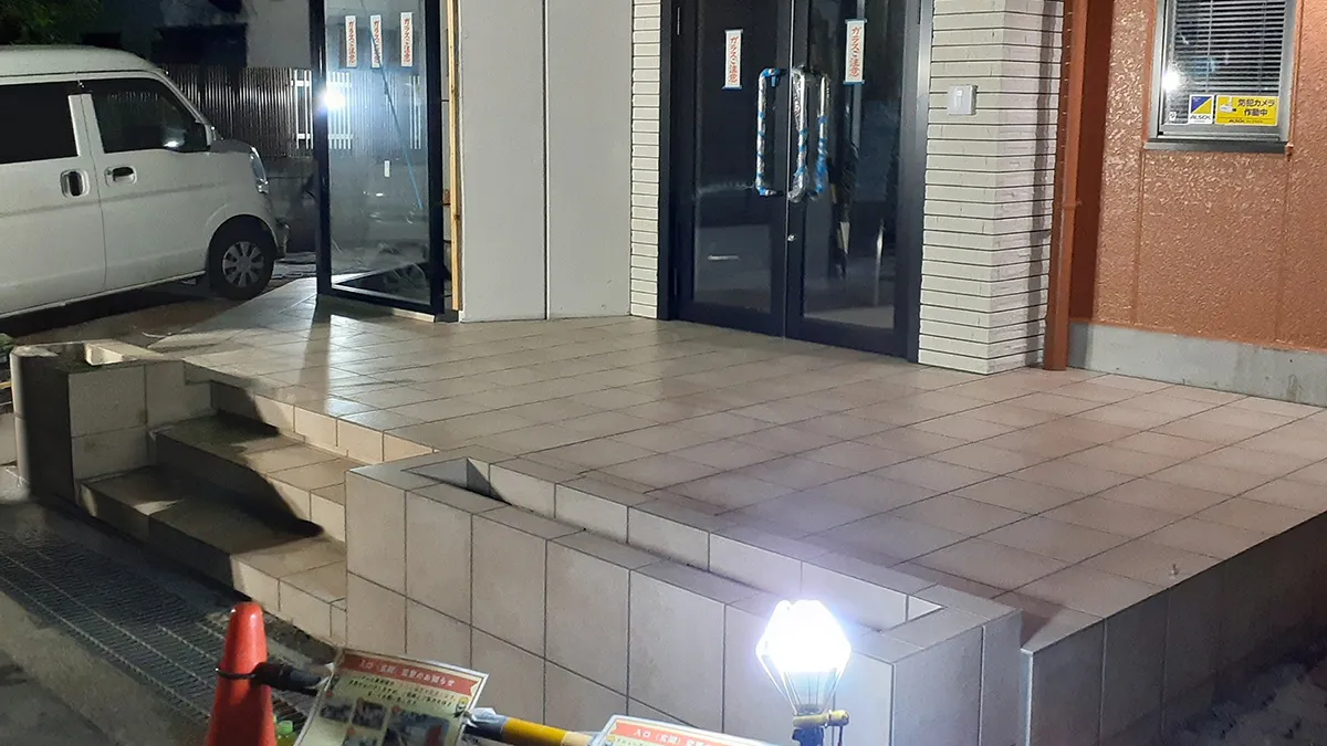 玄関ポーチかさ上げリフォーム工事