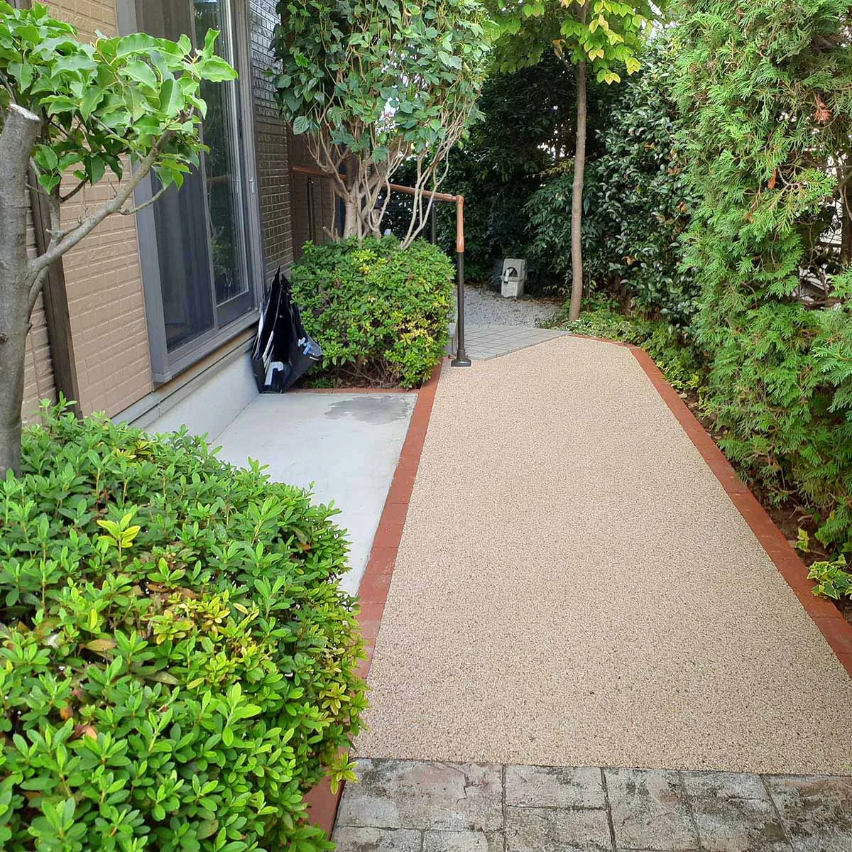 外構リフォームアプローチ舗装工事施工例