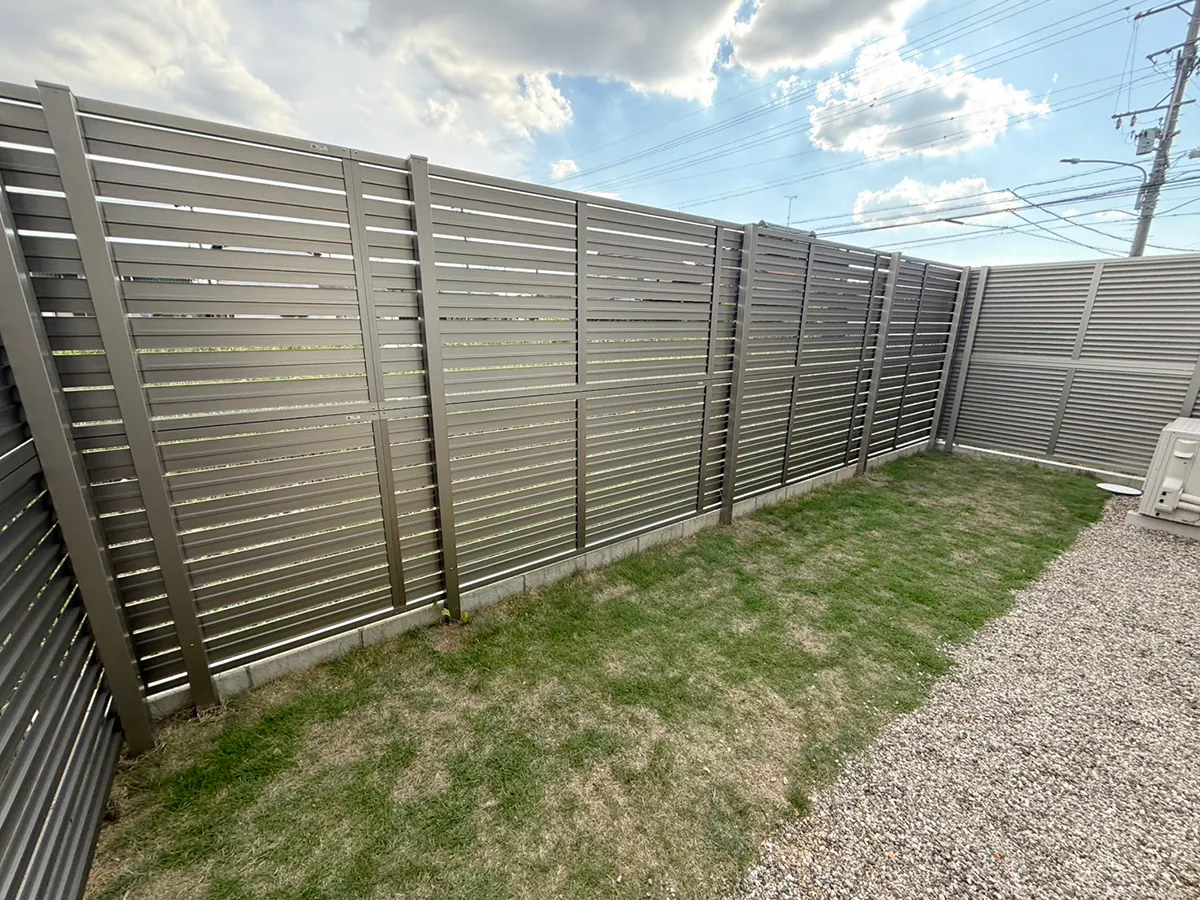 目隠しフェンス施工例