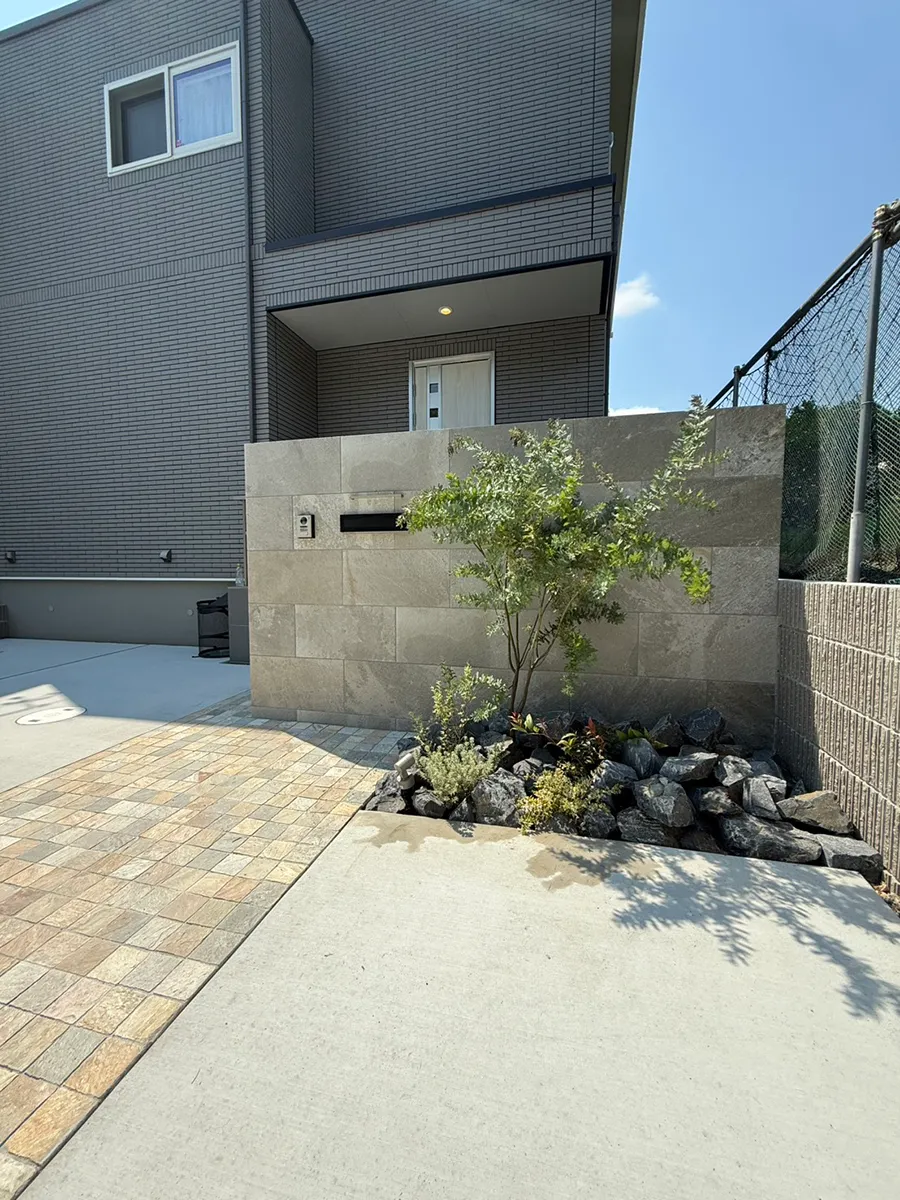 ガーテリア門柱工事施工例